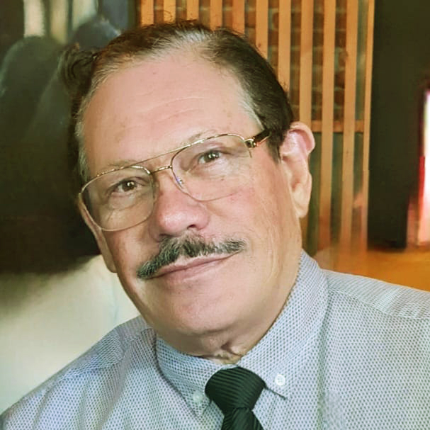 Dr. Salvador Marín